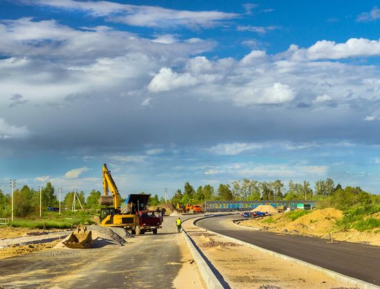 Máquinas en obra